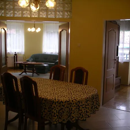 Centrum Apartment Heviz